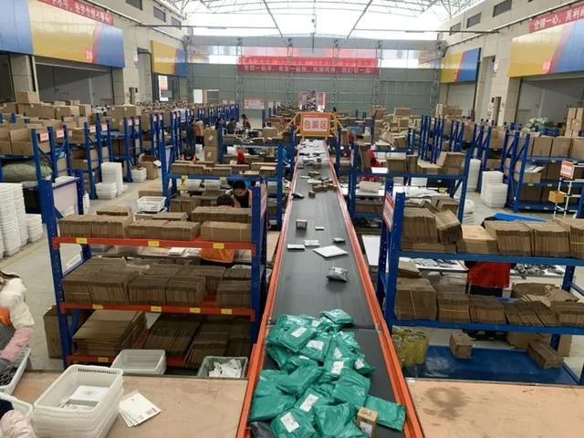 业带商家在下沉市场里“升级”九游会J9跳出低价内卷的产(图8)